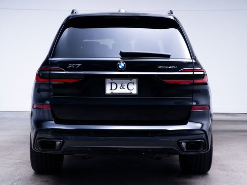 Used 2025 BMW X7 xDrive40i w/ M Sport Package AWD/4WD image 6