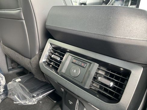 New 2026 Ford F250 Platinum AWD/4WD image 16