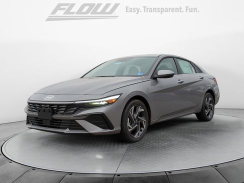 New 2026 Hyundai Elantra Limited image 3