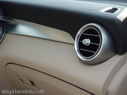 Certified 2021 Mercedes-Benz GLC 300 4MATIC image 16