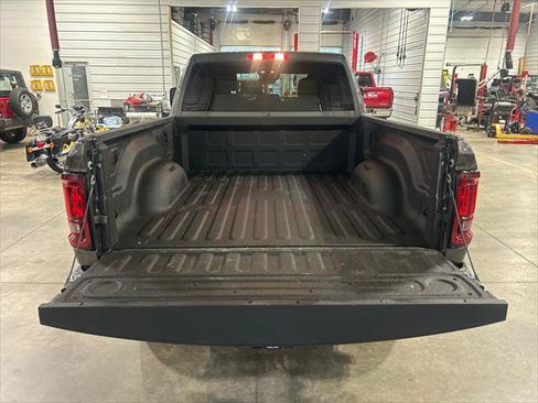 Certified 2026 RAM 2500 Big Horn AWD/4WD image 27