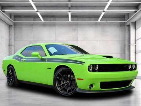 Certified 2023 Dodge Challenger R/T Scat Pack image 1