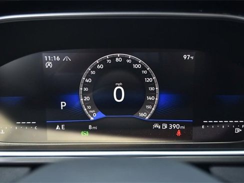 New 2025 Volkswagen Taos SE image 11