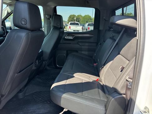 Used 2023 Chevrolet Silverado 1500 RST AWD/4WD image 16