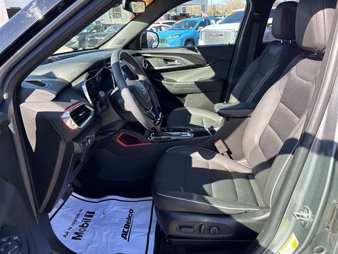 Used 2023 Chevrolet TrailBlazer RS FWD image 18