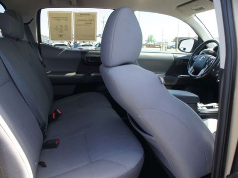 Used 2019 Toyota Tacoma SR5 RWD image 20