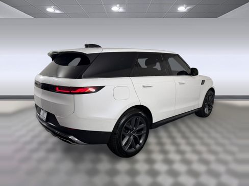 Used 2024 Land Rover Range Rover Sport SE AWD/4WD image 9