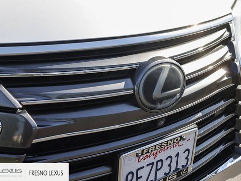 Used 2018 Lexus LX 570 4WD image 11