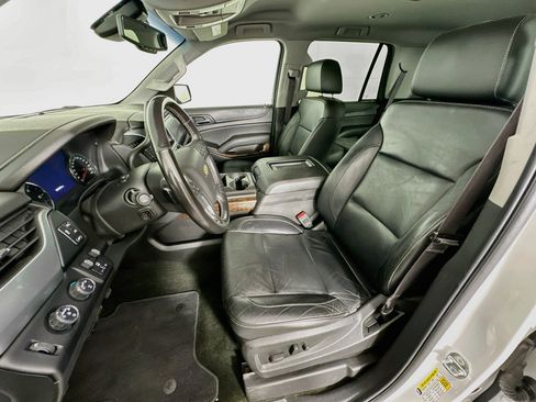 Used 2017 Chevrolet Tahoe LT w/ Luxury Package AWD/4WD image 13