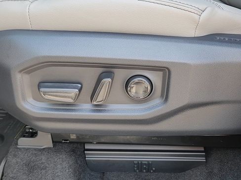 New 2026 Toyota Tundra Limited AWD/4WD image 8