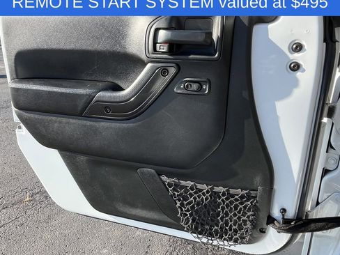 Used 2017 Jeep Wrangler Unlimited Sahara image 9