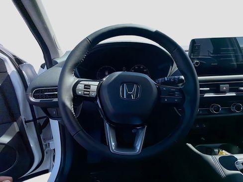 New 2026 Honda HR-V EX-L image 10