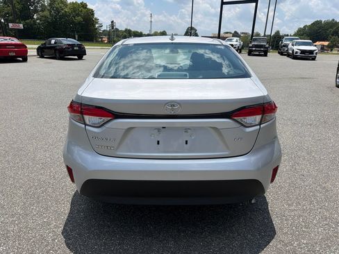 Used 2023 Toyota Corolla LE FWD image 8
