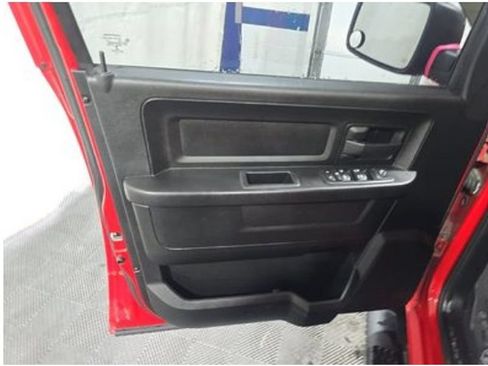 Used 2019 RAM 1500 Express w/ Wheel & Sound Group AWD/4WD image 7