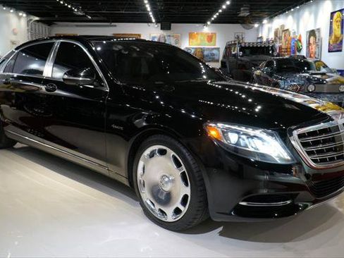 Used 2017 Mercedes-Benz Maybach S 550 4MATIC image 1