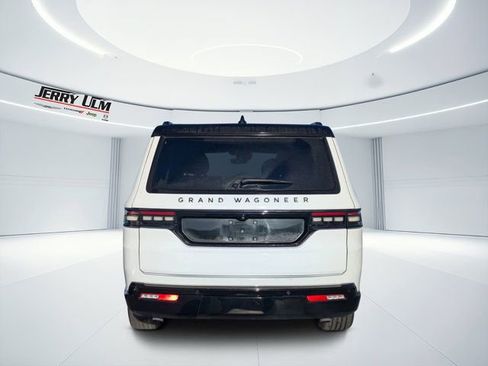 Used 2024 Jeep Grand Wagoneer L Series II w/ Quick Order Packagew 28T image 4