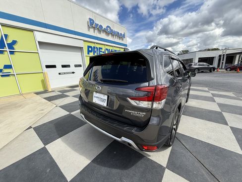 Used 2021 Subaru Forester Touring w/ Popular Package #2 image 10