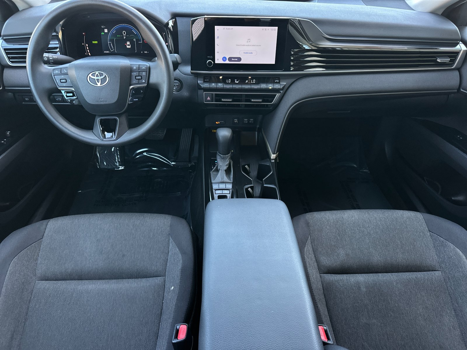 Used 2025 Toyota Camry LE FWD image 12