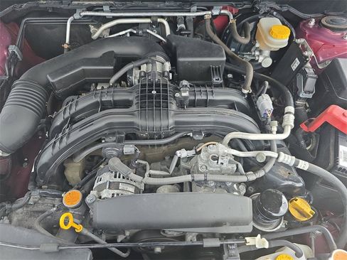 Used 2018 Subaru Crosstrek 2.0i Limited image 17