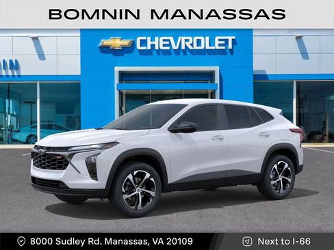 New 2026 Chevrolet Trax RS FWD image 3