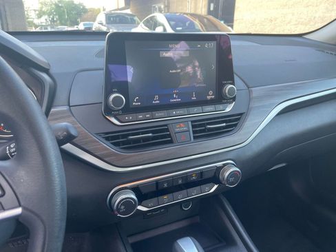 Used 2025 Nissan Altima 2.5 SV image 20