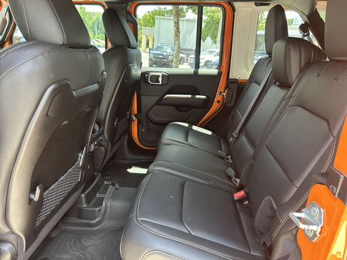 New 2025 Jeep Wrangler Unlimited Rubicon 392 image 30