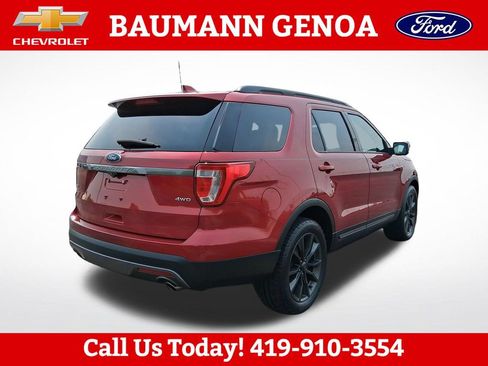 Used 2017 Ford Explorer XLT w/ Equipment Group 202A AWD/4WD image 6