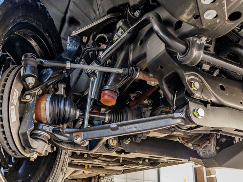 Used 2025 GMC Sierra 2500 Denali Ultimate image 14