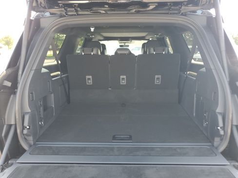 New 2027 Lincoln Navigator L Black Label AWD/4WD image 32
