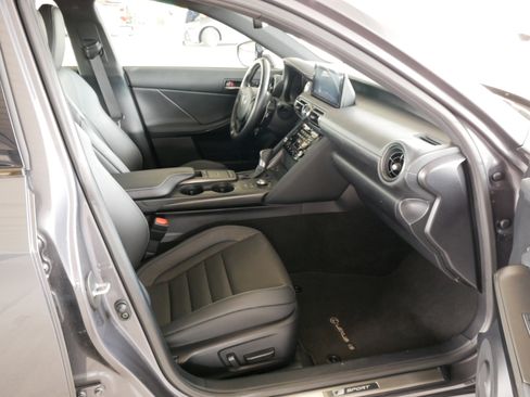 Used 2025 Lexus IS 350 F Sport w/ Navigation Package image 10