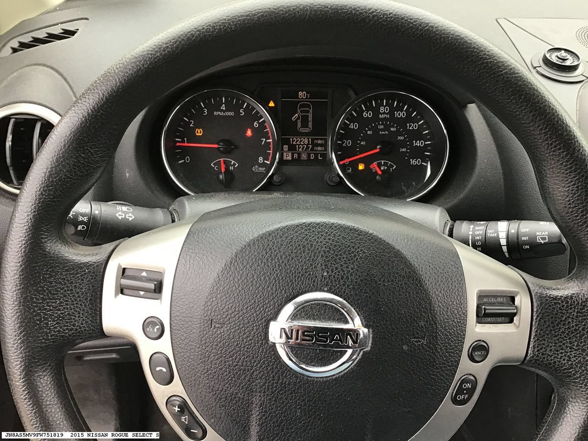 Used 2015 Nissan Rogue S w/ Convenience Package AWD/4WD image 13