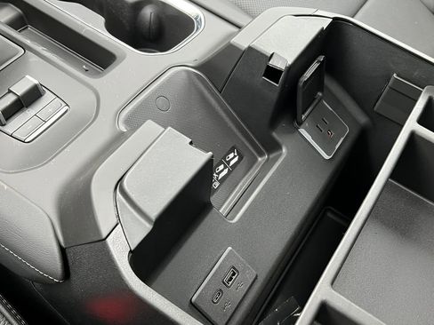 New 2026 GMC Sierra 1500 Denali AWD/4WD image 32