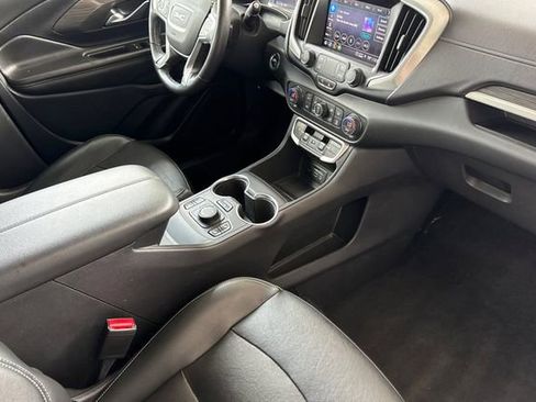 Used 2022 GMC Terrain SLT w/ Tech Package AWD/4WD image 16