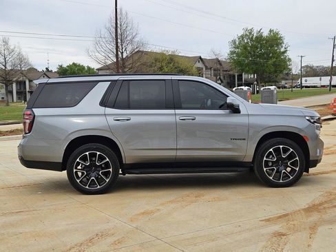 Used 2024 Chevrolet Tahoe RST w/ Luxury Package RWD image 8