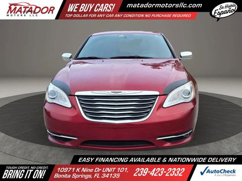 Used 2013 Chrysler 200 Limited FWD image 2