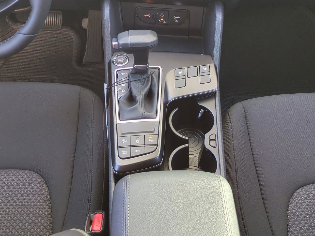 New 2026 Kia Sportage LX w/ LX Convenience Package FWD image 18