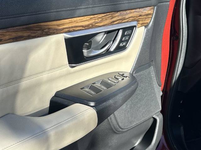 Used 2018 Honda CR-V Touring image 17