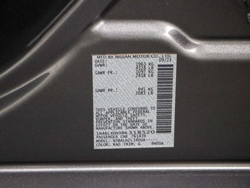 Used 2024 Nissan Altima 2.5 SV image 30