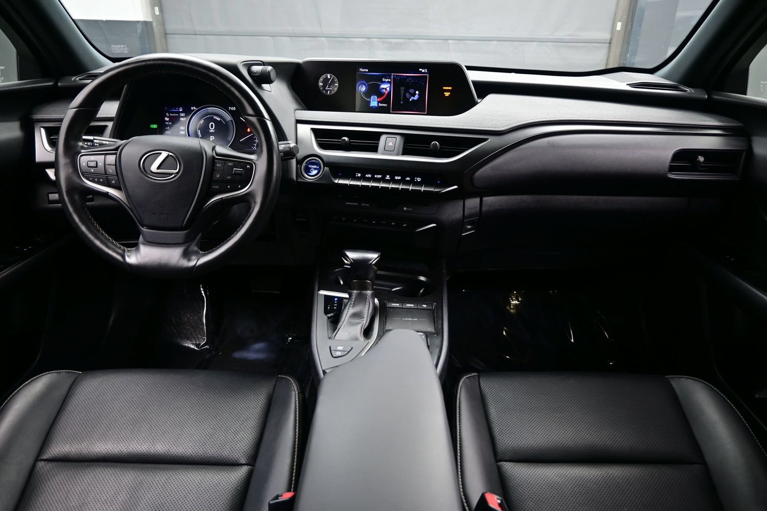 Used 2021 Lexus UX 250h w/ Premium Package AWD/4WD image 20