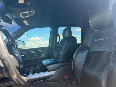 Used 2022 RAM 2500 Laramie AWD/4WD image 4