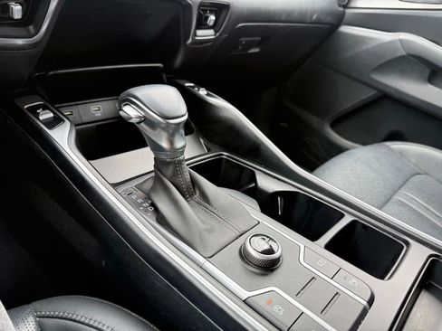 Used 2022 Kia Sorento S FWD image 19