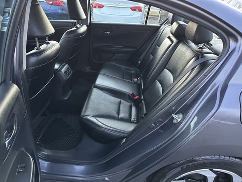 Used 2017 Honda Accord EX-L image 9