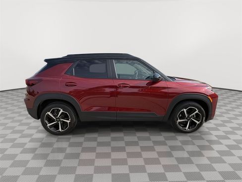 Used 2023 Chevrolet TrailBlazer RS w/ Sun and Liftgate Package FWD image 6