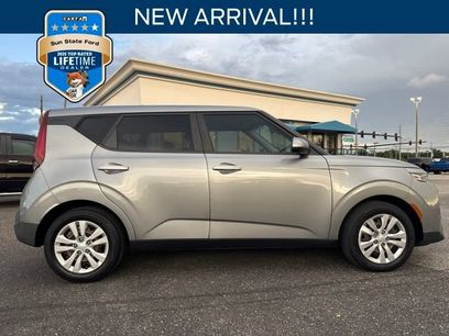 Used 2022 Kia Soul LX