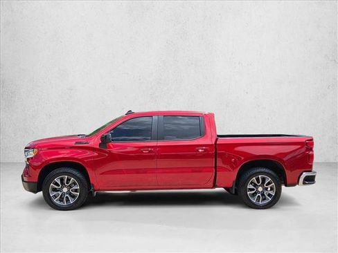 Used 2022 Chevrolet Silverado 1500 LT AWD/4WD image 9