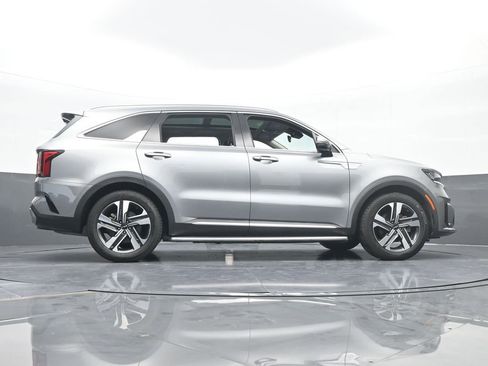 Used 2022 Kia Sorento EX w/ Panoramic Sunroof Package image 70