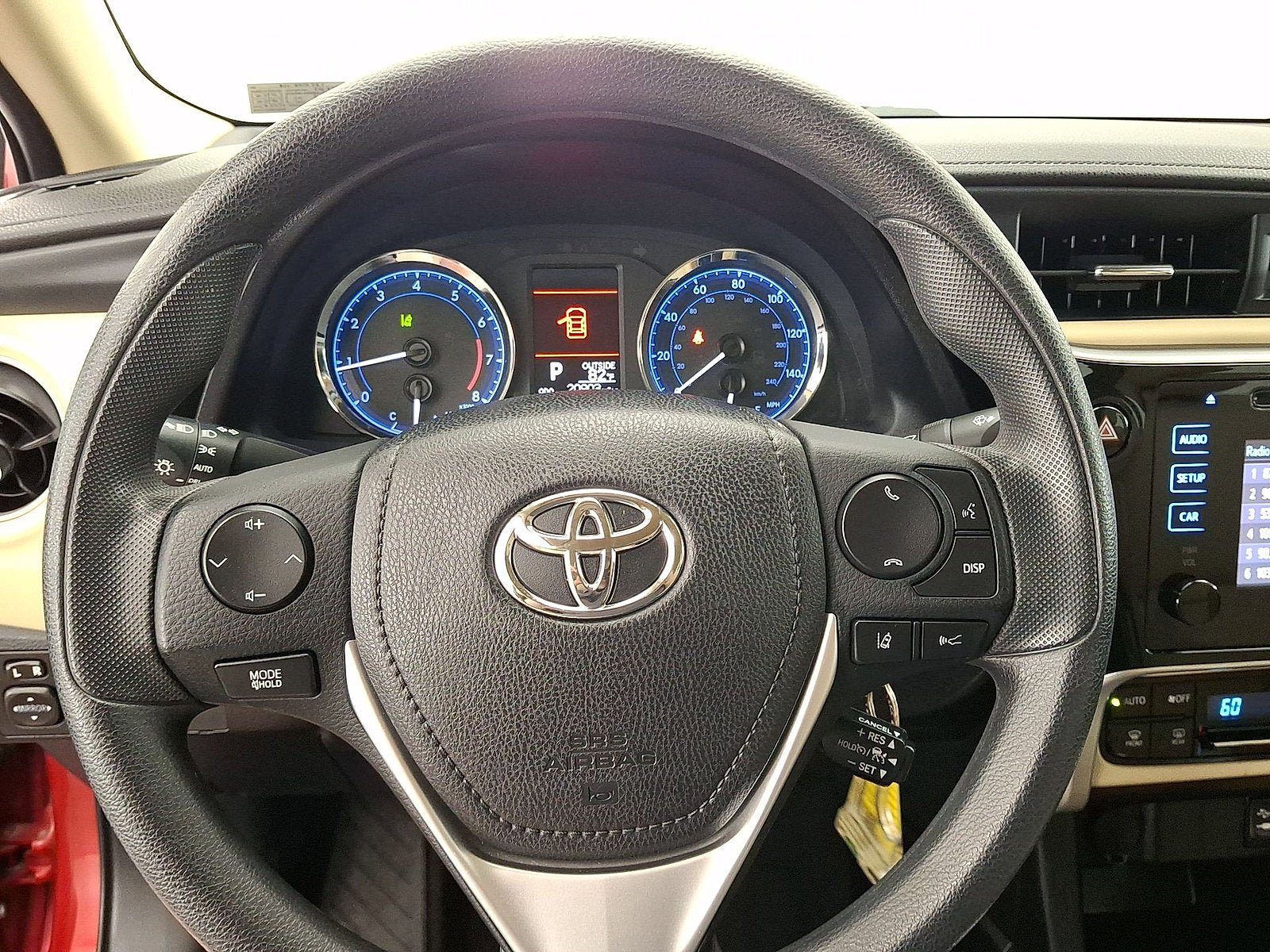 Used 2017 Toyota Corolla LE FWD image 8