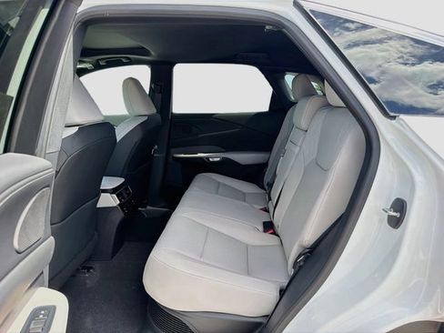 New 2026 Lexus RX 350h AWD/4WD image 22