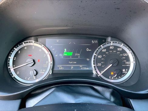 Used 2023 Toyota Highlander XSE AWD/4WD image 25