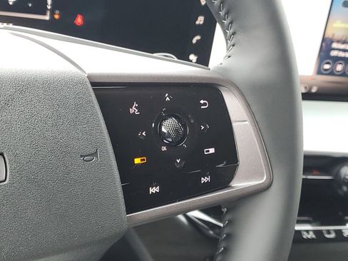 New 2025 Nissan Murano Platinum image 17